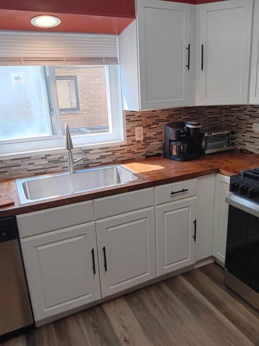 Apartment Near Midway Airport Chicago