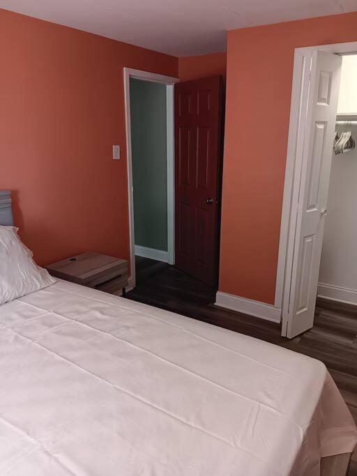 Apartment Near Midway Airport